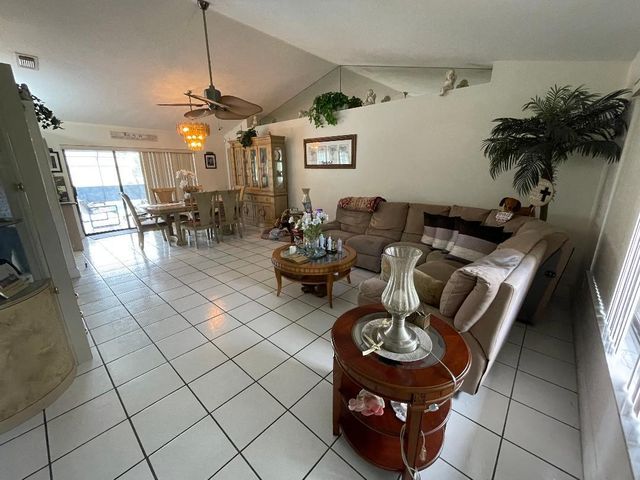 6409 NW FRIENDLY Circle, Port St. Lucie, Port St Lucie, FL 34983