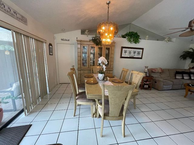 6409 NW FRIENDLY Circle, Port St. Lucie, Port St Lucie, FL 34983