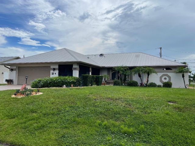 6409 NW FRIENDLY Circle, Port St. Lucie, Port St Lucie, FL 34983