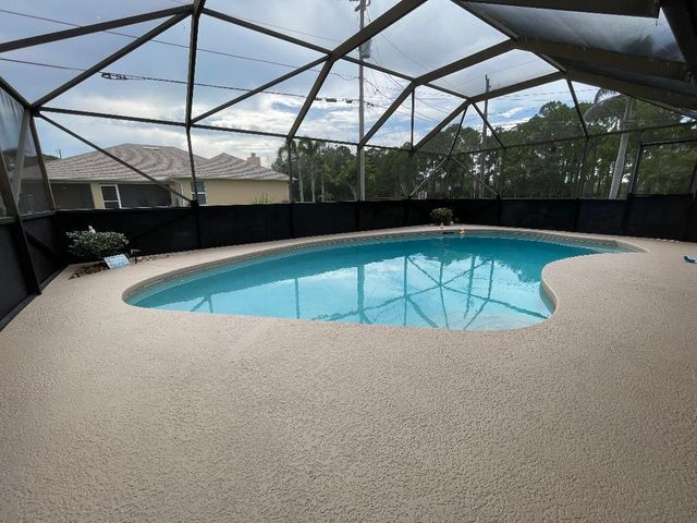 6409 NW FRIENDLY Circle, Port St. Lucie, Port St Lucie, FL 34983