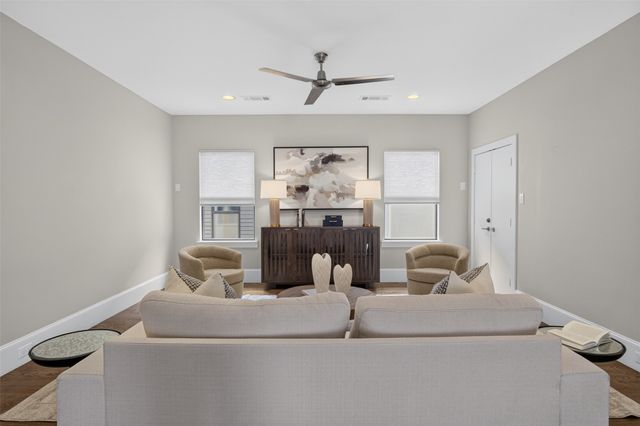 5328 Manett Street, Dallas, TX 75206