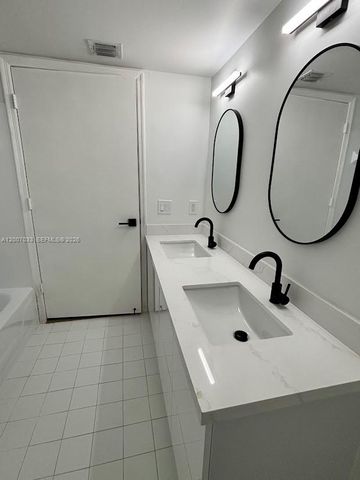 450 S Park Rd 5-307, Hollywood, FL 33021