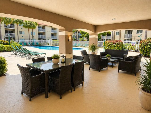 450 S Park Rd 5-307, Hollywood, FL 33021