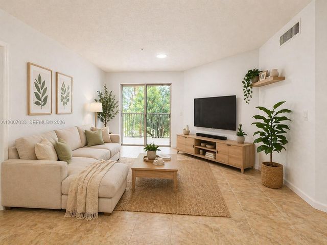 450 S Park Rd 5-307, Hollywood, FL 33021