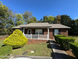 932 Mountain Berry Drive, Sevierville, TN 37862