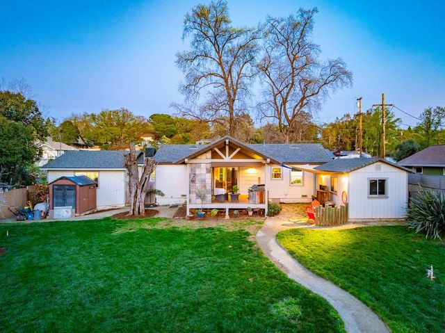 1822 Crockett Rd, Auburn, CA 95603