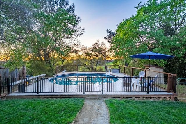 1822 Crockett Rd, Auburn, CA 95603