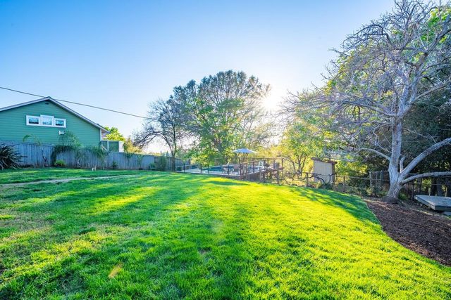 1822 Crockett Rd, Auburn, CA 95603