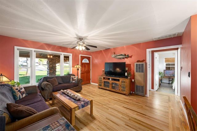 1822 Crockett Rd, Auburn, CA 95603