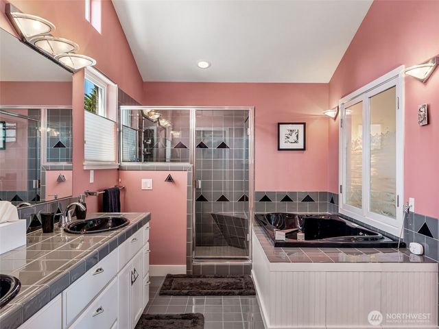 789 W Sims Way, Port Townsend, WA 98368