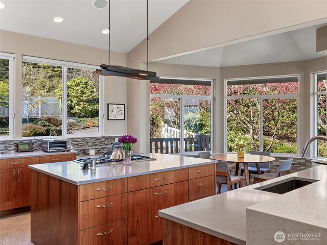 789 W Sims Way, Port Townsend, WA 98368