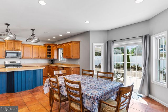 16 MOUNTAIN CREST WAY, Dillsburg, PA 17019