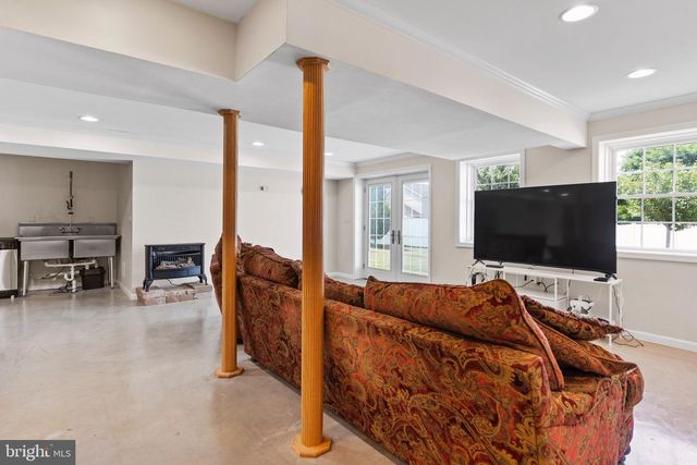 16 MOUNTAIN CREST WAY, Dillsburg, PA 17019