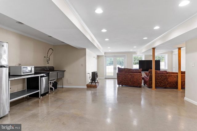 16 MOUNTAIN CREST WAY, Dillsburg, PA 17019