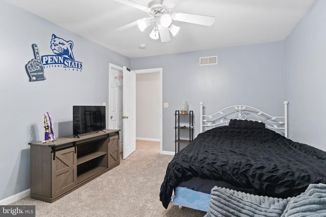 16 MOUNTAIN CREST WAY, Dillsburg, PA 17019