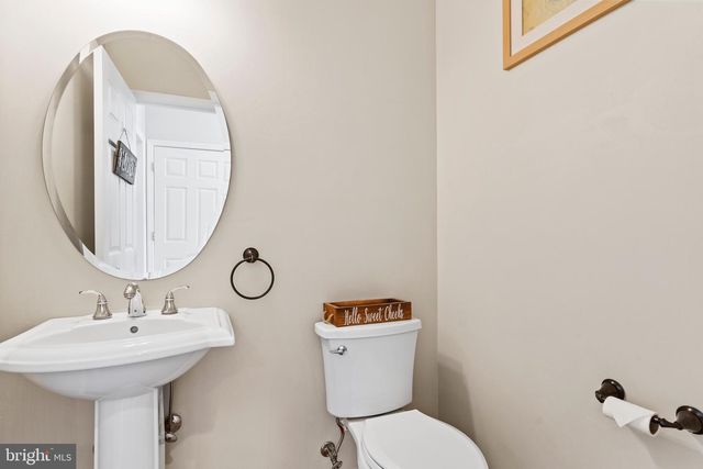 16 MOUNTAIN CREST WAY, Dillsburg, PA 17019