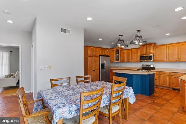 16 MOUNTAIN CREST WAY, Dillsburg, PA 17019