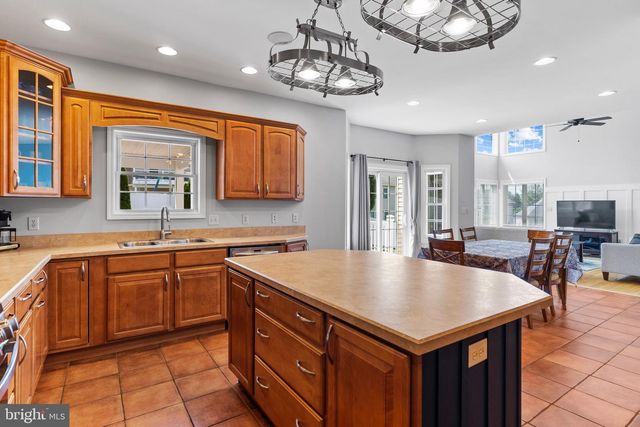 16 MOUNTAIN CREST WAY, Dillsburg, PA 17019