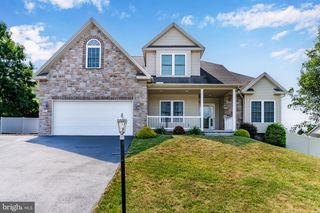16 MOUNTAIN CREST WAY, Dillsburg, PA 17019
