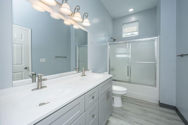 2001 Hugo Avenue A & B, North Charleston, SC 29405