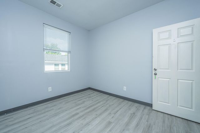 2001 Hugo Avenue A & B, North Charleston, SC 29405