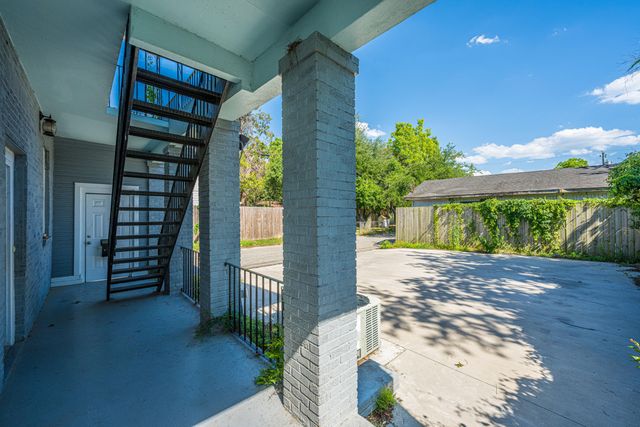 2001 Hugo Avenue A & B, North Charleston, SC 29405