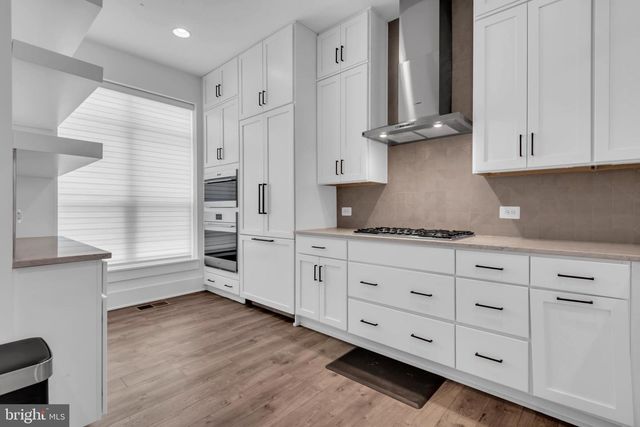 11366 EMERALD PARK RD, Potomac, MD 20854