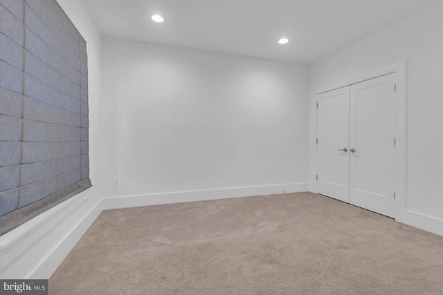 11366 EMERALD PARK RD, Potomac, MD 20854