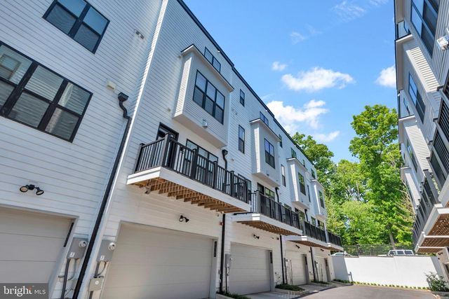 11366 EMERALD PARK RD, Potomac, MD 20854