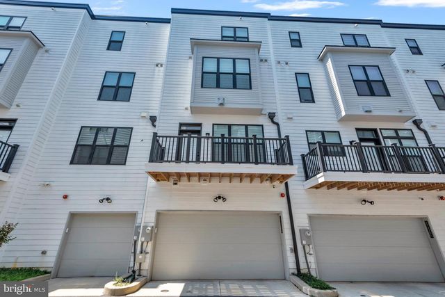 11366 EMERALD PARK RD, Potomac, MD 20854