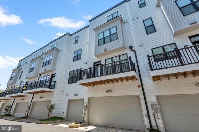 11366 EMERALD PARK RD, Potomac, MD 20854