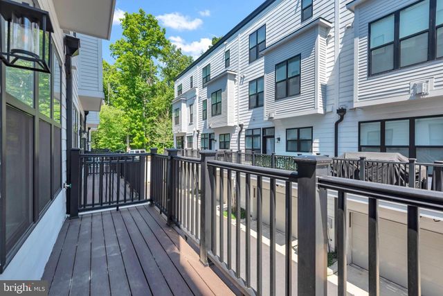 11366 EMERALD PARK RD, Potomac, MD 20854