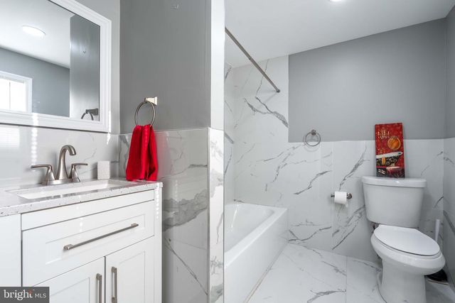 2172 ATCO AVE, Atco, NJ 08004