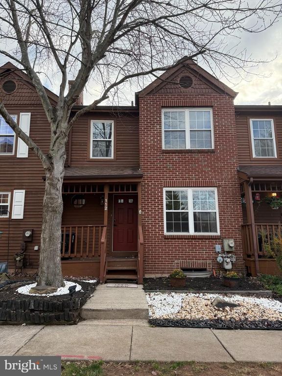 112 MULBERRY CT, Collegeville, PA 19426