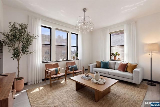 6601 Broadway D7, West New York, NJ 07093