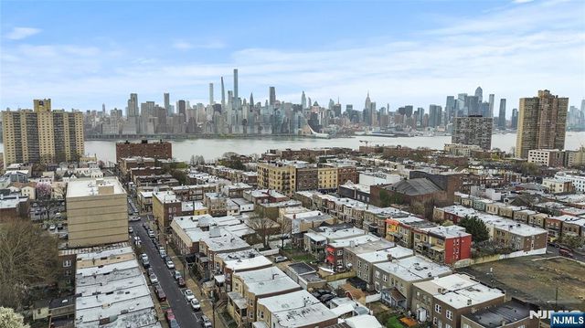 6601 Broadway D7, West New York, NJ 07093