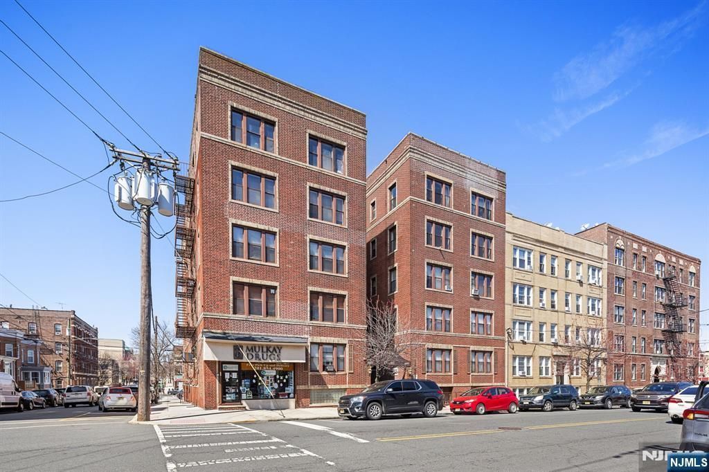 6601 Broadway D7, West New York, NJ 07093