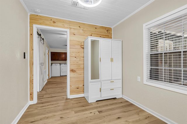 95 Main Street, Huntsville, TX 77340