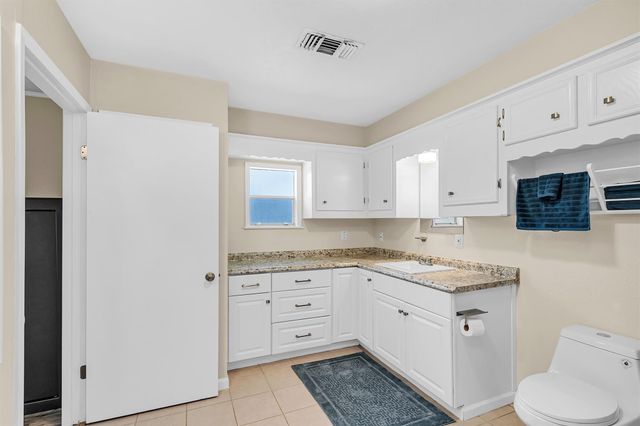 95 Main Street, Huntsville, TX 77340