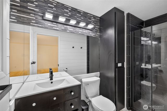 13236 NE 129th Place, Kirkland, WA 98034
