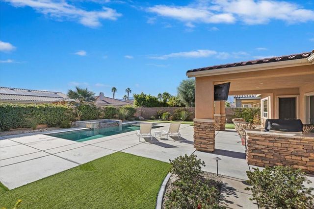 74173 Anastacia Lane, Palm Desert, CA 92211