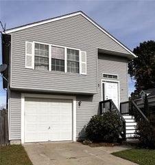 19 Marques Street, Cumberland, RI 02864