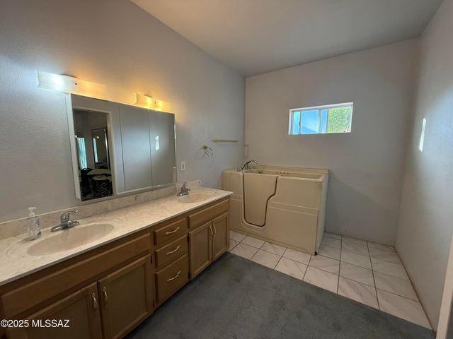 1536 W Cherokee Lane, Safford, AZ 85546