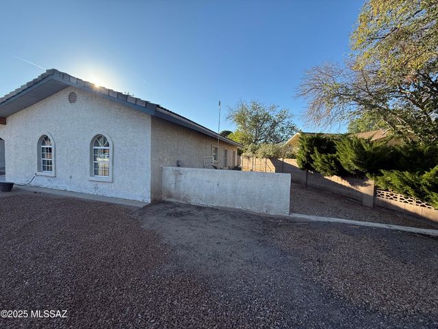1536 W Cherokee Lane, Safford, AZ 85546