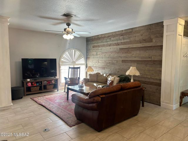 1536 W Cherokee Lane, Safford, AZ 85546