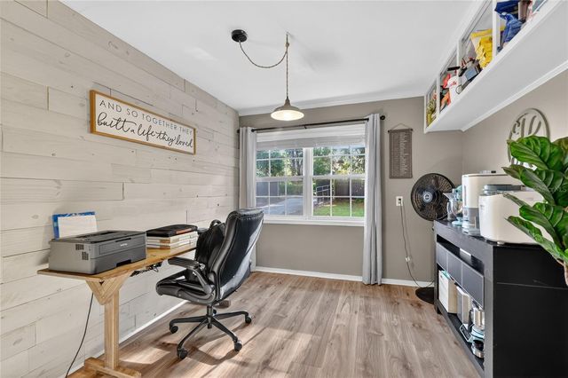 29239 S CORLEY ISLAND ROAD, Leesburg, FL 34748