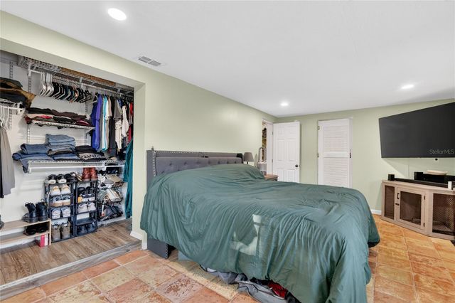 29239 S CORLEY ISLAND ROAD, Leesburg, FL 34748