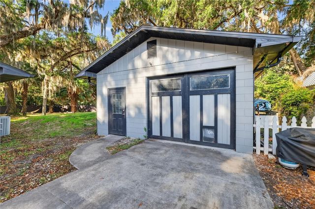 29239 S CORLEY ISLAND ROAD, Leesburg, FL 34748