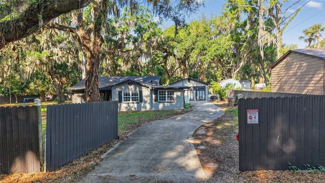 29239 S CORLEY ISLAND ROAD, Leesburg, FL 34748