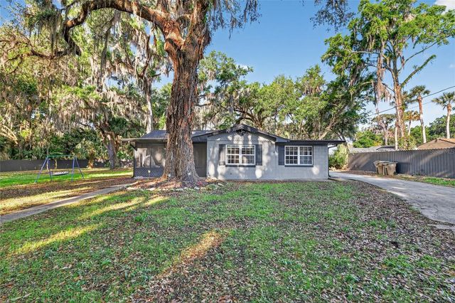 29239 S CORLEY ISLAND ROAD, Leesburg, FL 34748